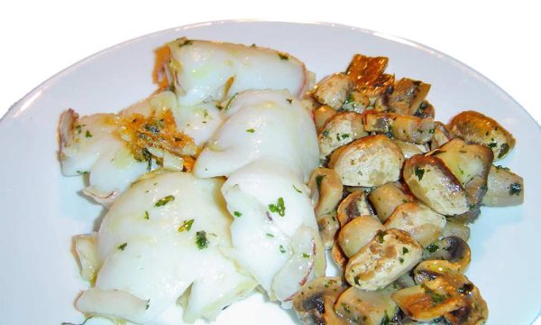 Sepia con champiñones - Ración