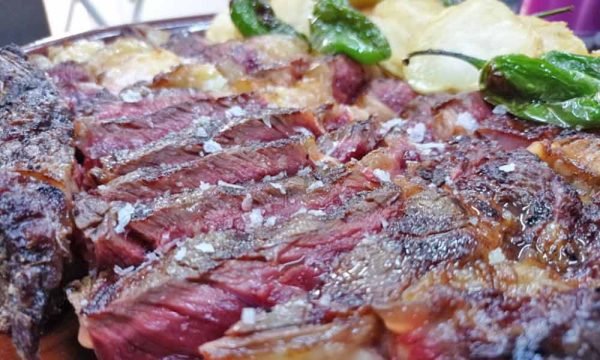 Entrecot de Angus a la Barbacoa con Guarnición