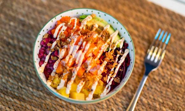 Poke Naia Especial