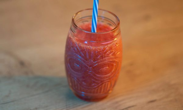 Smoothie de fresa y mango