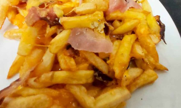 Patatas con Bacon y Cheddar