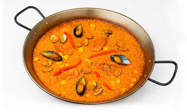 Arroz y marisco en paellera