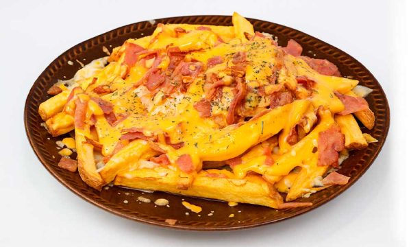 Bacon cheese fries (ración)