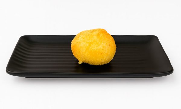 Croqueta casera de queso y trufa