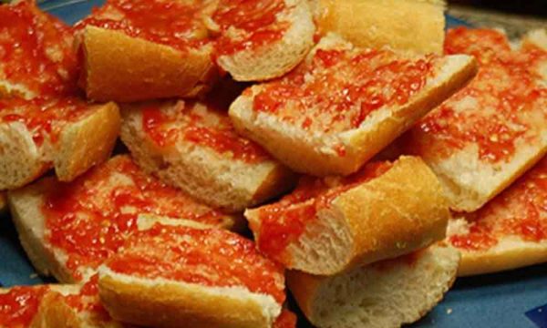 Pan Tostado con Tomate