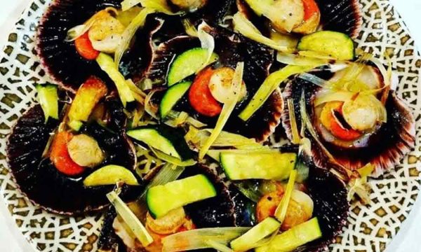 Vieiras Confitadas con Verduras - Ud