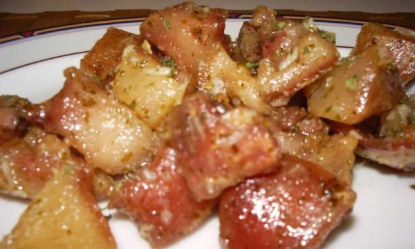 Morro con salsa de ajo y perejil
