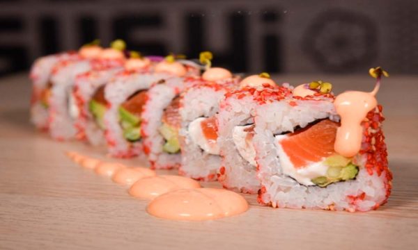 2. Uramaki LaRusso Roll (8 piezas)