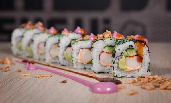 9. Uramaki New Okinawa Roll (8 piezas)