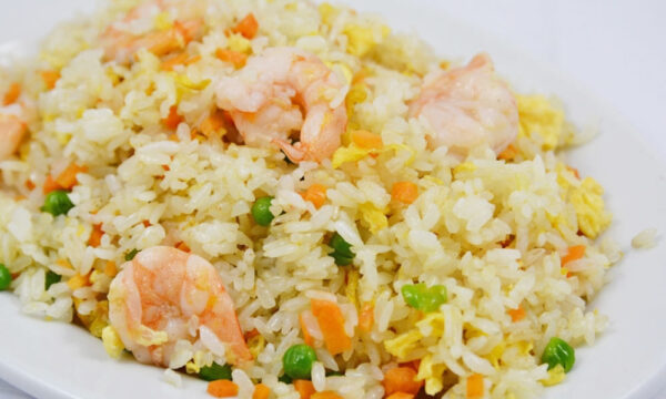 22. Arroz frito con gambas